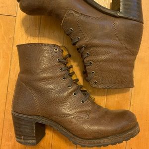 Frye Sabrina Lace Up Boot Size 8